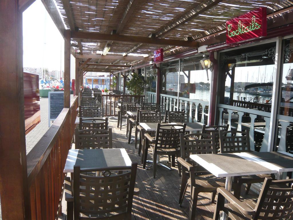Hôtel Port Beach Gruissan Buitenkant foto